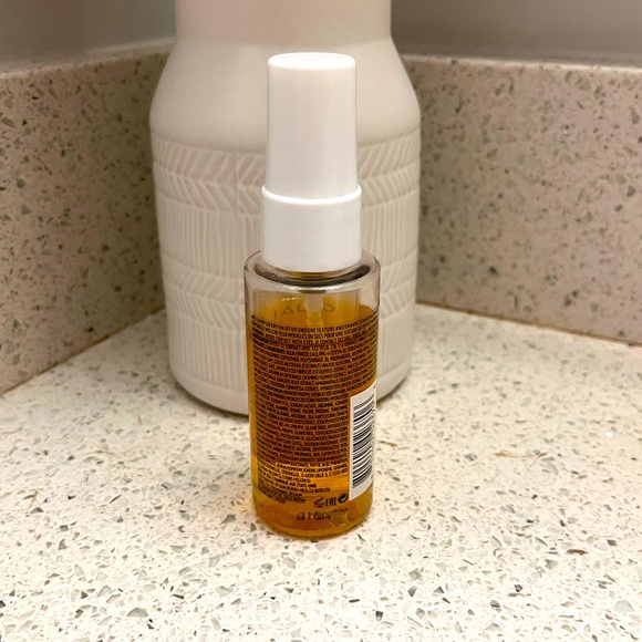 OUAI Wave Spray mini - Picture 2 of 3